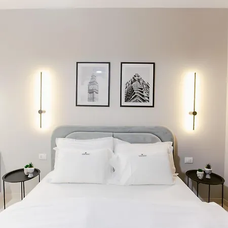 Barrikada Street Modern App - The Nest * Τίρανα